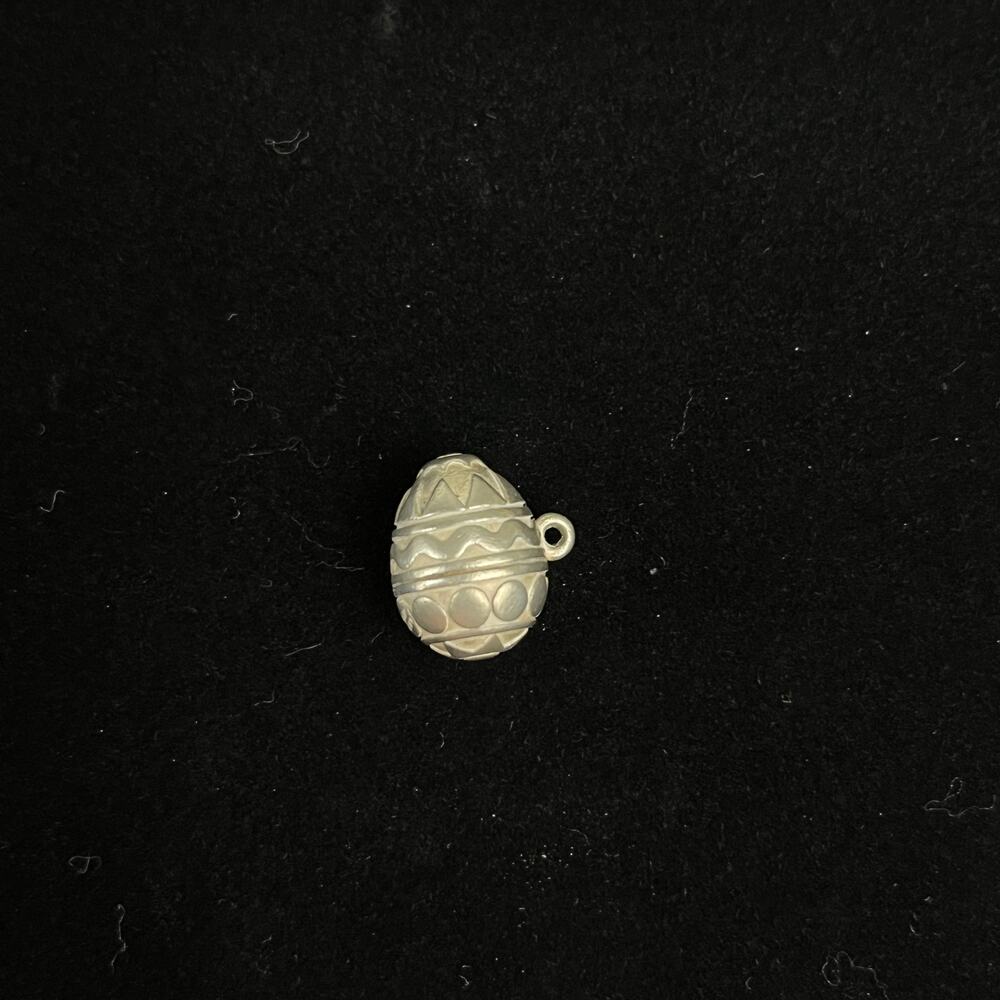 Retired James Avery Sterling Silver 3D Easter Egg Charm AVERY STER